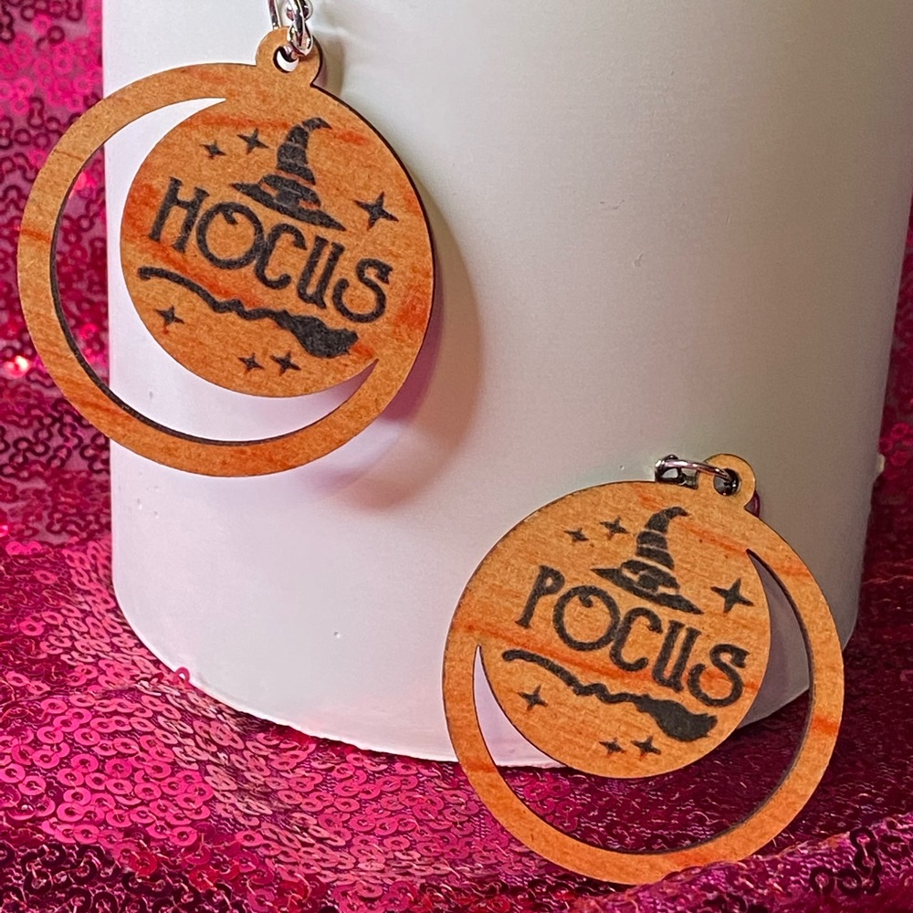 Halloween hocus-pocus wooden earrings new